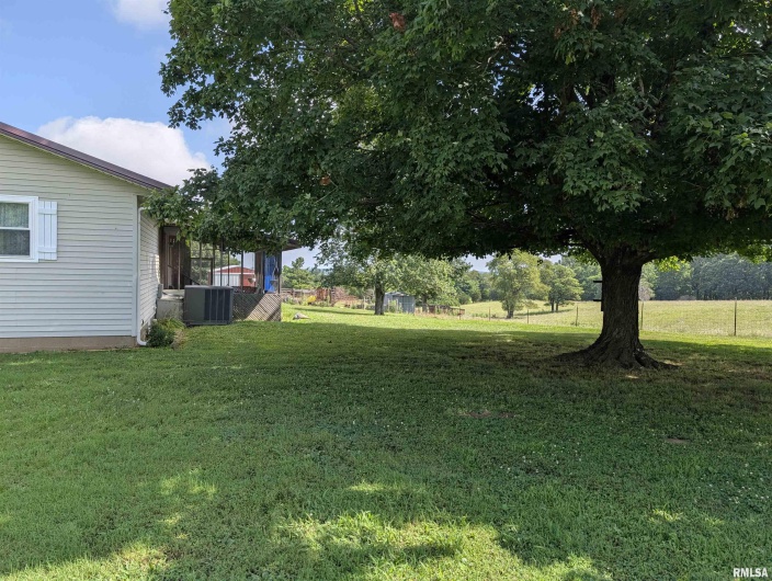 425 Peak Road, Harrisburg, Illinois 62946, 3 Bedrooms Bedrooms, 0 ,1 BathroomBathrooms,Residential,For Sale,Peak,0,RMAQC4265530