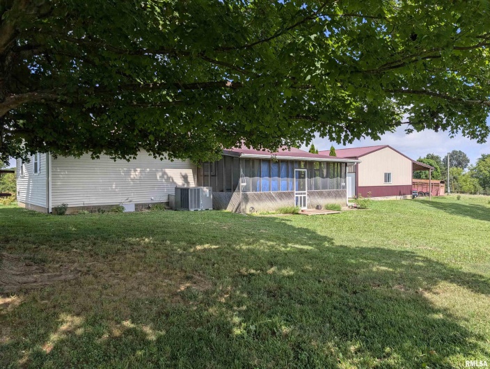 425 Peak Road, Harrisburg, Illinois 62946, 3 Bedrooms Bedrooms, 0 ,1 BathroomBathrooms,Residential,For Sale,Peak,0,RMAQC4265530