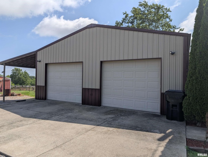 425 Peak Road, Harrisburg, Illinois 62946, 3 Bedrooms Bedrooms, 0 ,1 BathroomBathrooms,Residential,For Sale,Peak,0,RMAQC4265530