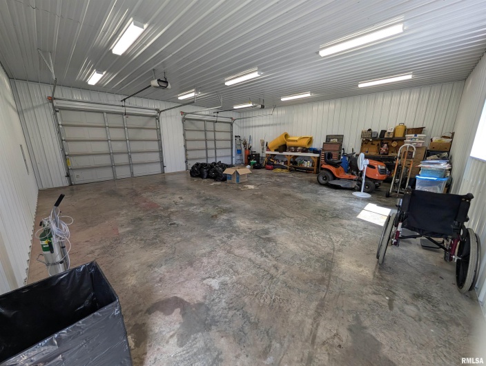 425 Peak Road, Harrisburg, Illinois 62946, 3 Bedrooms Bedrooms, 0 ,1 BathroomBathrooms,Residential,For Sale,Peak,0,RMAQC4265530