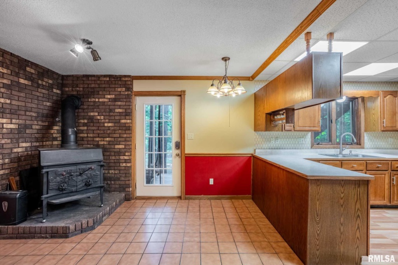 14802 Poor Farm Road, Johnston City, Illinois 62951, 3 Bedrooms Bedrooms, 0 ,2 BathroomsBathrooms,Residential,For Sale,Poor Farm,0,RMAQC4265533
