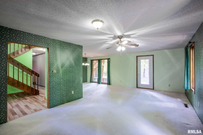 14802 Poor Farm Road, Johnston City, Illinois 62951, 3 Bedrooms Bedrooms, 0 ,2 BathroomsBathrooms,Residential,For Sale,Poor Farm,0,RMAQC4265533