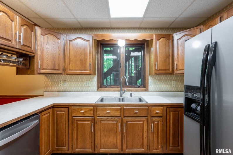 14802 Poor Farm Road, Johnston City, Illinois 62951, 3 Bedrooms Bedrooms, 0 ,2 BathroomsBathrooms,Residential,For Sale,Poor Farm,0,RMAQC4265533