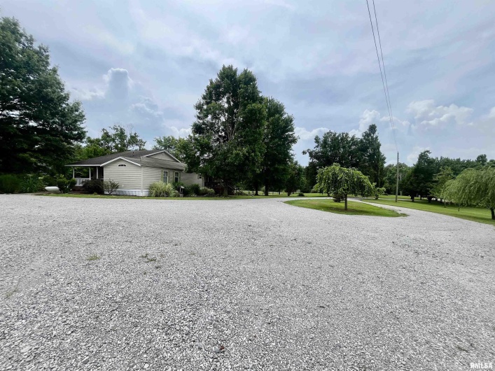 4155 Reevesville Road, Grantsburg, Illinois 62943, 2 Bedrooms Bedrooms, 0 ,2 BathroomsBathrooms,Residential,For Sale,Reevesville,0,RMAEB458908