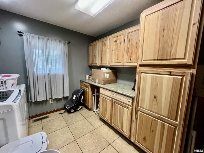 4155 Reevesville Road, Grantsburg, Illinois 62943, 2 Bedrooms Bedrooms, 0 ,2 BathroomsBathrooms,Residential,For Sale,Reevesville,0,RMAEB458908