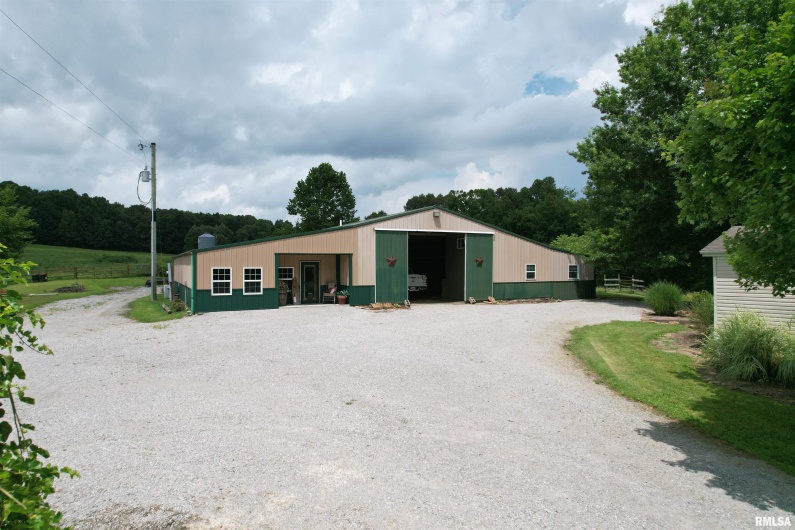 4155 Reevesville Road, Grantsburg, Illinois 62943, 2 Bedrooms Bedrooms, 0 ,2 BathroomsBathrooms,Residential,For Sale,Reevesville,0,RMAEB458908