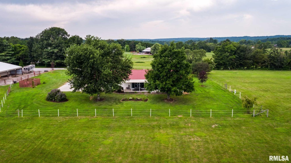 23 BRIDLE Lane, Stonefort, Illinois 62987, 3 Bedrooms Bedrooms, 0 ,2 BathroomsBathrooms,Residential,For Sale,BRIDLE,0,RMAQC4265544