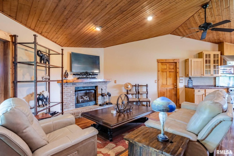 23 BRIDLE Lane, Stonefort, Illinois 62987, 3 Bedrooms Bedrooms, 0 ,2 BathroomsBathrooms,Residential,For Sale,BRIDLE,0,RMAQC4265544