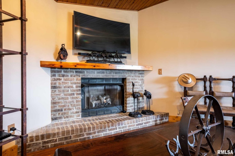 23 BRIDLE Lane, Stonefort, Illinois 62987, 3 Bedrooms Bedrooms, 0 ,2 BathroomsBathrooms,Residential,For Sale,BRIDLE,0,RMAQC4265544