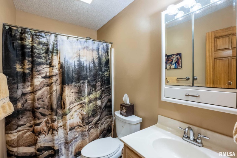 23 BRIDLE Lane, Stonefort, Illinois 62987, 3 Bedrooms Bedrooms, 0 ,2 BathroomsBathrooms,Residential,For Sale,BRIDLE,0,RMAQC4265544