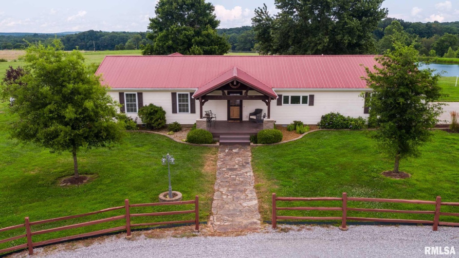 23 BRIDLE Lane, Stonefort, Illinois 62987, 3 Bedrooms Bedrooms, 0 ,2 BathroomsBathrooms,Residential,For Sale,BRIDLE,0,RMAQC4265544