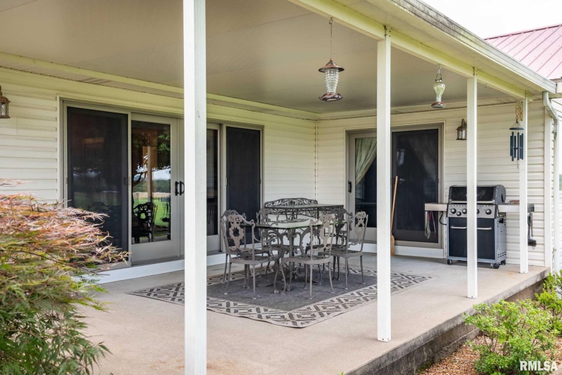 23 BRIDLE Lane, Stonefort, Illinois 62987, 3 Bedrooms Bedrooms, 0 ,2 BathroomsBathrooms,Residential,For Sale,BRIDLE,0,RMAQC4265544