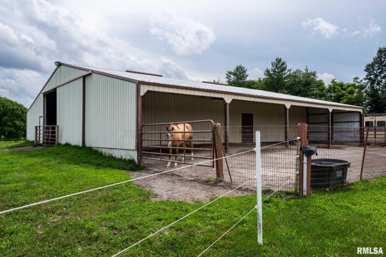 23 BRIDLE Lane, Stonefort, Illinois 62987, 3 Bedrooms Bedrooms, 0 ,2 BathroomsBathrooms,Residential,For Sale,BRIDLE,0,RMAQC4265544