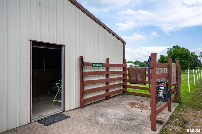 23 BRIDLE Lane, Stonefort, Illinois 62987, 3 Bedrooms Bedrooms, 0 ,2 BathroomsBathrooms,Residential,For Sale,BRIDLE,0,RMAQC4265544