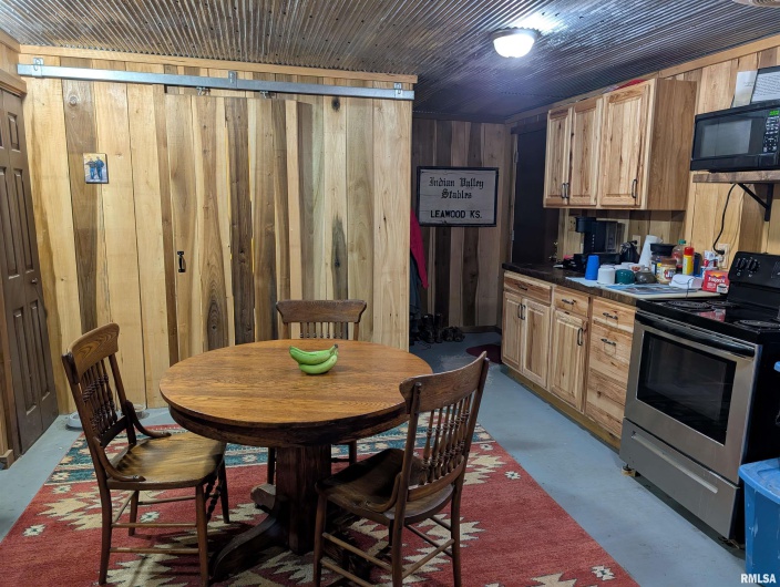 23 BRIDLE Lane, Stonefort, Illinois 62987, 3 Bedrooms Bedrooms, 0 ,2 BathroomsBathrooms,Residential,For Sale,BRIDLE,0,RMAQC4265544