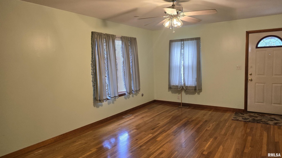 1419 Granger Street, Harrisburg, Illinois 62946-3224, 2 Bedrooms Bedrooms, 0 ,1 BathroomBathrooms,Residential,For Sale,Granger,0,RMAEB458910