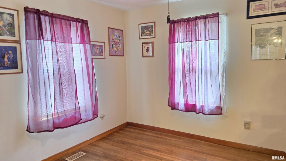 1419 Granger Street, Harrisburg, Illinois 62946-3224, 2 Bedrooms Bedrooms, 0 ,1 BathroomBathrooms,Residential,For Sale,Granger,0,RMAEB458910