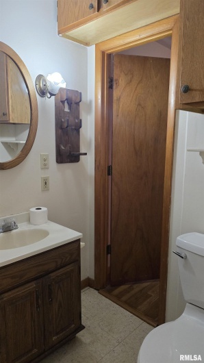 1419 Granger Street, Harrisburg, Illinois 62946-3224, 2 Bedrooms Bedrooms, 0 ,1 BathroomBathrooms,Residential,For Sale,Granger,0,RMAEB458910