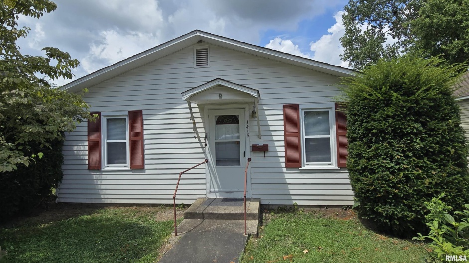 1419 Granger Street, Harrisburg, Illinois 62946-3224, 2 Bedrooms Bedrooms, 0 ,1 BathroomBathrooms,Residential,For Sale,Granger,0,RMAEB458910
