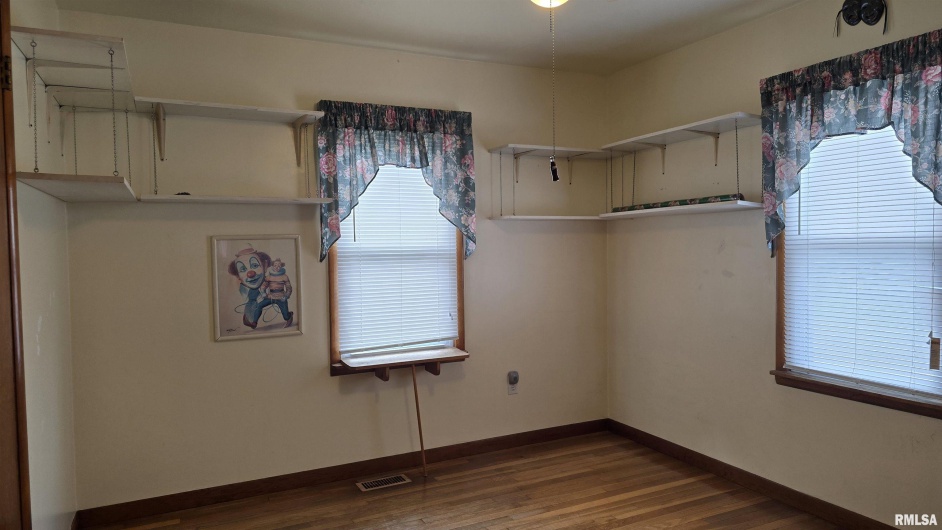1419 Granger Street, Harrisburg, Illinois 62946-3224, 2 Bedrooms Bedrooms, 0 ,1 BathroomBathrooms,Residential,For Sale,Granger,0,RMAEB458910
