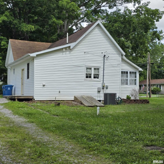 314 CHESTNUT Street, Cambria, Illinois 62915, 2 Bedrooms Bedrooms, 0 ,1 BathroomBathrooms,Residential,For Sale,CHESTNUT,0,RMAQC4264454