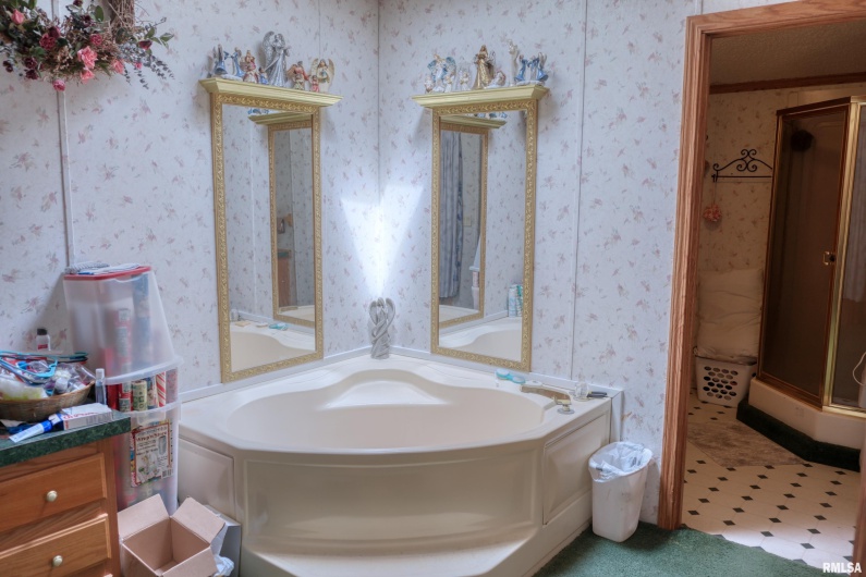 8 PRIVATE Road, Ava, Illinois 62907, 3 Bedrooms Bedrooms, 0 ,2 BathroomsBathrooms,Residential,For Sale,PRIVATE,0,RMAEB458914