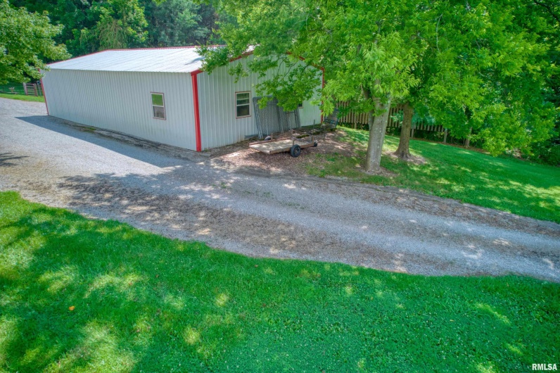 8 PRIVATE Road, Ava, Illinois 62907, 3 Bedrooms Bedrooms, 0 ,2 BathroomsBathrooms,Residential,For Sale,PRIVATE,0,RMAEB458914