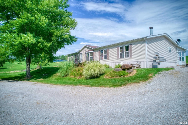 8 PRIVATE Road, Ava, Illinois 62907, 3 Bedrooms Bedrooms, 0 ,2 BathroomsBathrooms,Residential,For Sale,PRIVATE,0,RMAEB458914