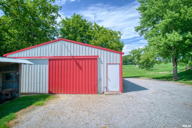 8 PRIVATE Road, Ava, Illinois 62907, 3 Bedrooms Bedrooms, 0 ,2 BathroomsBathrooms,Residential,For Sale,PRIVATE,0,RMAEB458914