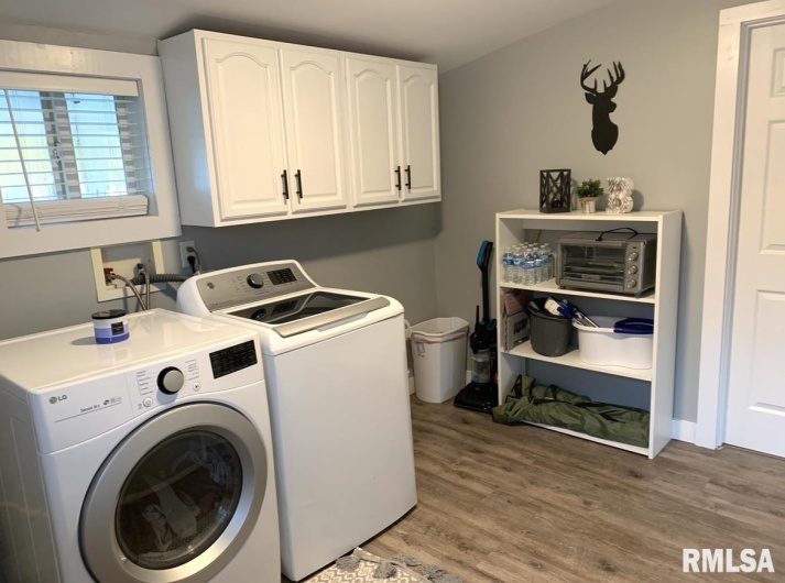 510 1/2 6TH Street, Metropolis, Illinois 62960, 3 Bedrooms Bedrooms, 0 ,2 BathroomsBathrooms,Residential,For Sale,6TH,0,RMAEB458921
