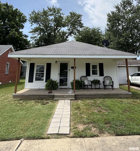510 1/2 6TH Street, Metropolis, Illinois 62960, 3 Bedrooms Bedrooms, 0 ,2 BathroomsBathrooms,Residential,For Sale,6TH,0,RMAEB458921