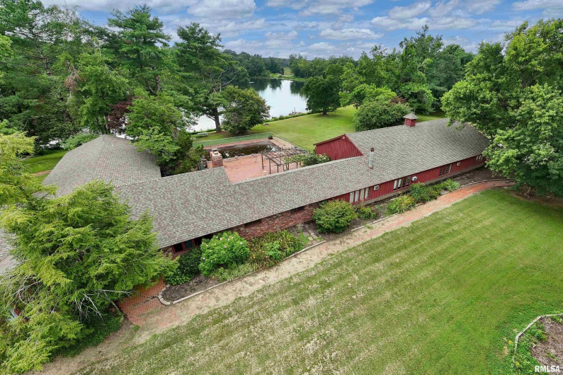 73 Minetree Lane, Carbondale, Illinois 62901, 5 Bedrooms Bedrooms, 0 ,6 BathroomsBathrooms,Residential,For Sale,Minetree,0,RMAEB458922
