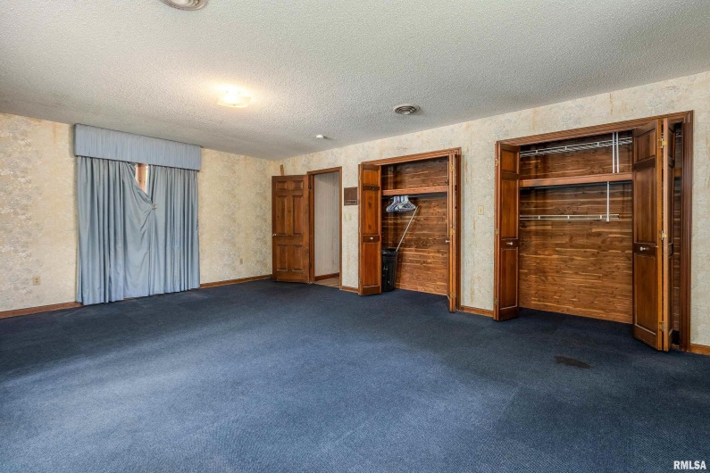 73 Minetree Lane, Carbondale, Illinois 62901, 5 Bedrooms Bedrooms, 0 ,6 BathroomsBathrooms,Residential,For Sale,Minetree,0,RMAEB458922
