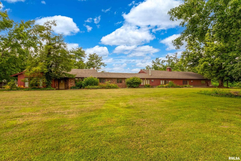 73 Minetree Lane, Carbondale, Illinois 62901, 5 Bedrooms Bedrooms, 0 ,6 BathroomsBathrooms,Residential,For Sale,Minetree,0,RMAEB458922