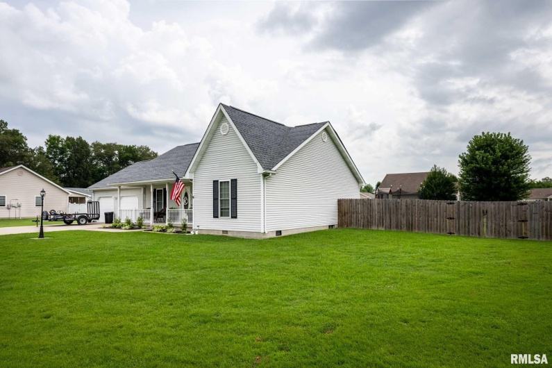 2302 MARIA Drive, Herrin, Illinois 62948, 4 Bedrooms Bedrooms, 0 ,2 BathroomsBathrooms,Residential,For Sale,MARIA,0,RMAQC4265572