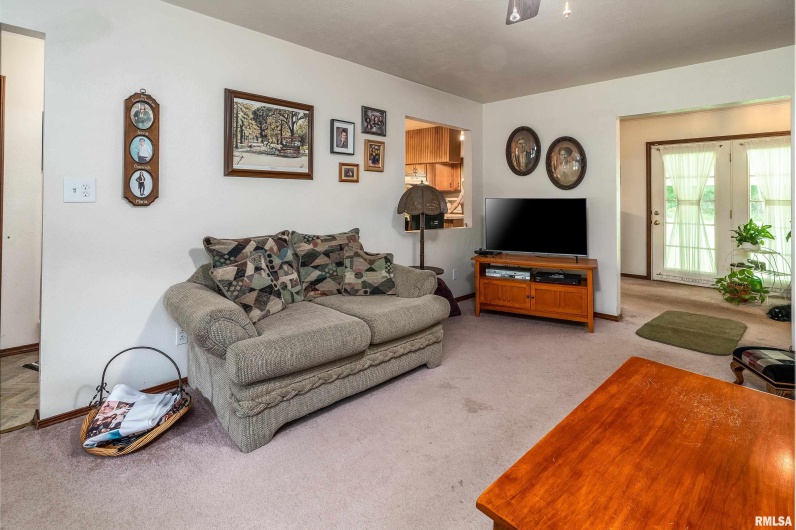 53 Tippy Road, Murphysboro, Illinois 62966, 3 Bedrooms Bedrooms, 0 ,2 BathroomsBathrooms,Residential,For Sale,Tippy,0,RMAEB458923
