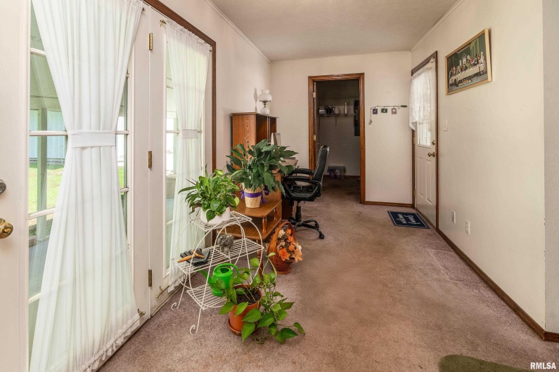 53 Tippy Road, Murphysboro, Illinois 62966, 3 Bedrooms Bedrooms, 0 ,2 BathroomsBathrooms,Residential,For Sale,Tippy,0,RMAEB458923