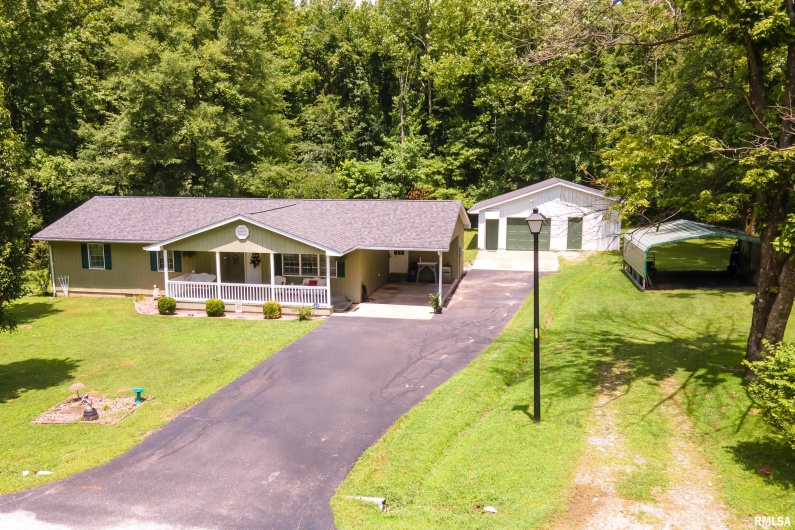 53 Tippy Road, Murphysboro, Illinois 62966, 3 Bedrooms Bedrooms, 0 ,2 BathroomsBathrooms,Residential,For Sale,Tippy,0,RMAEB458923