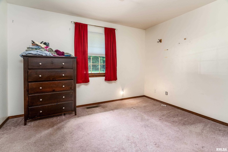 53 Tippy Road, Murphysboro, Illinois 62966, 3 Bedrooms Bedrooms, 0 ,2 BathroomsBathrooms,Residential,For Sale,Tippy,0,RMAEB458923
