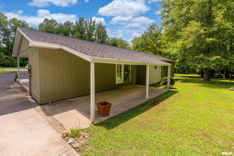 53 Tippy Road, Murphysboro, Illinois 62966, 3 Bedrooms Bedrooms, 0 ,2 BathroomsBathrooms,Residential,For Sale,Tippy,0,RMAEB458923