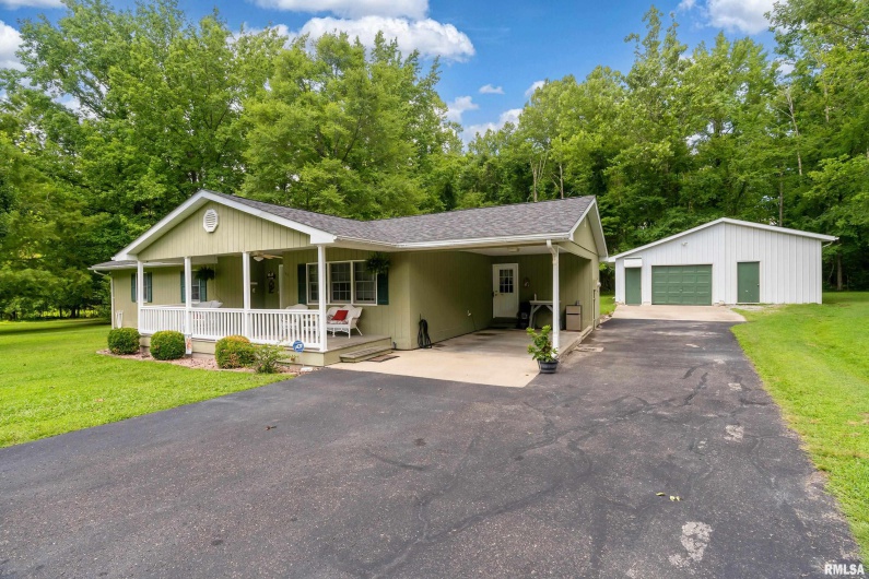 53 Tippy Road, Murphysboro, Illinois 62966, 3 Bedrooms Bedrooms, 0 ,2 BathroomsBathrooms,Residential,For Sale,Tippy,0,RMAEB458923