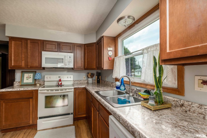805 FAIR Street, Marion, Illinois 62959, 2 Bedrooms Bedrooms, 0 ,1 BathroomBathrooms,Residential,For Sale,FAIR,0,RMAEB458927