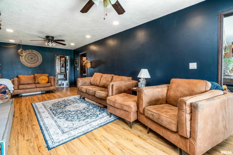 805 FAIR Street, Marion, Illinois 62959, 2 Bedrooms Bedrooms, 0 ,1 BathroomBathrooms,Residential,For Sale,FAIR,0,RMAEB458927