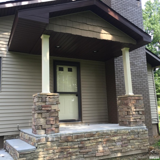288 Heather Lynn Lane, Carbondale, Illinois 62902, 3 Bedrooms Bedrooms, 0 ,1 BathroomBathrooms,Residential,For Sale,Heather Lynn,0,RMAEB457704
