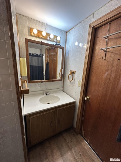 222 MAIN Street, Eddyville, Illinois 62928, 3 Bedrooms Bedrooms, 0 ,1 BathroomBathrooms,Residential,For Sale,MAIN,0,RMAEB458935
