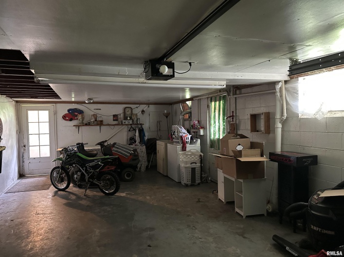 222 MAIN Street, Eddyville, Illinois 62928, 3 Bedrooms Bedrooms, 0 ,1 BathroomBathrooms,Residential,For Sale,MAIN,0,RMAEB458935