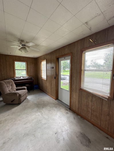 222 MAIN Street, Eddyville, Illinois 62928, 3 Bedrooms Bedrooms, 0 ,1 BathroomBathrooms,Residential,For Sale,MAIN,0,RMAEB458935