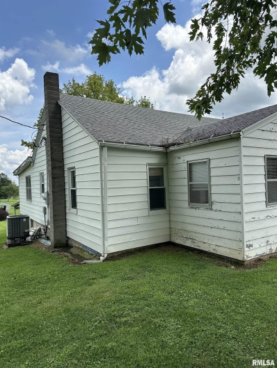 222 MAIN Street, Eddyville, Illinois 62928, 3 Bedrooms Bedrooms, 0 ,1 BathroomBathrooms,Residential,For Sale,MAIN,0,RMAEB458935