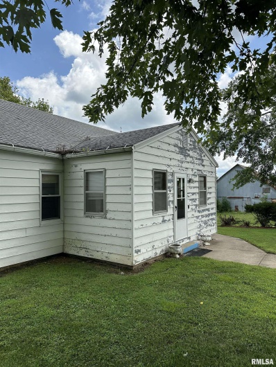 222 MAIN Street, Eddyville, Illinois 62928, 3 Bedrooms Bedrooms, 0 ,1 BathroomBathrooms,Residential,For Sale,MAIN,0,RMAEB458935