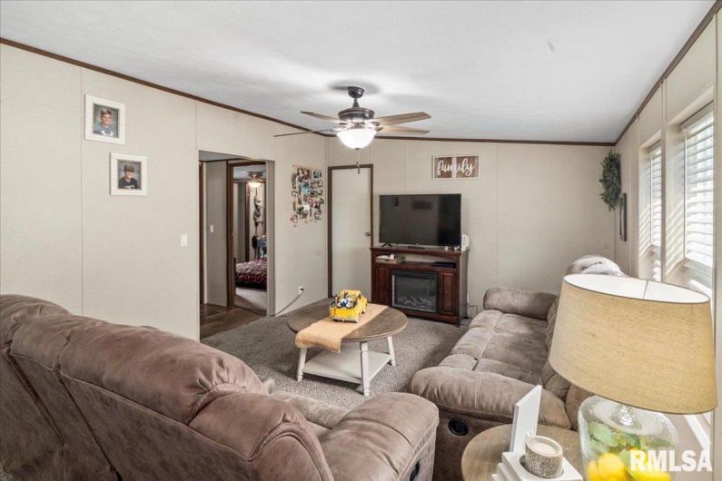 1006 Land Street, Harrisburg, Illinois 62946, 4 Bedrooms Bedrooms, 0 ,2 BathroomsBathrooms,Residential,For Sale,Land,0,RMAEB458937